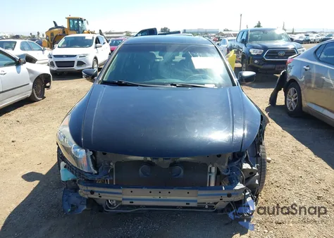 2011 Honda Accord 3.5 Ex-L z USA, uszkodzony, nr VIN 1HGCP3F80BA016527